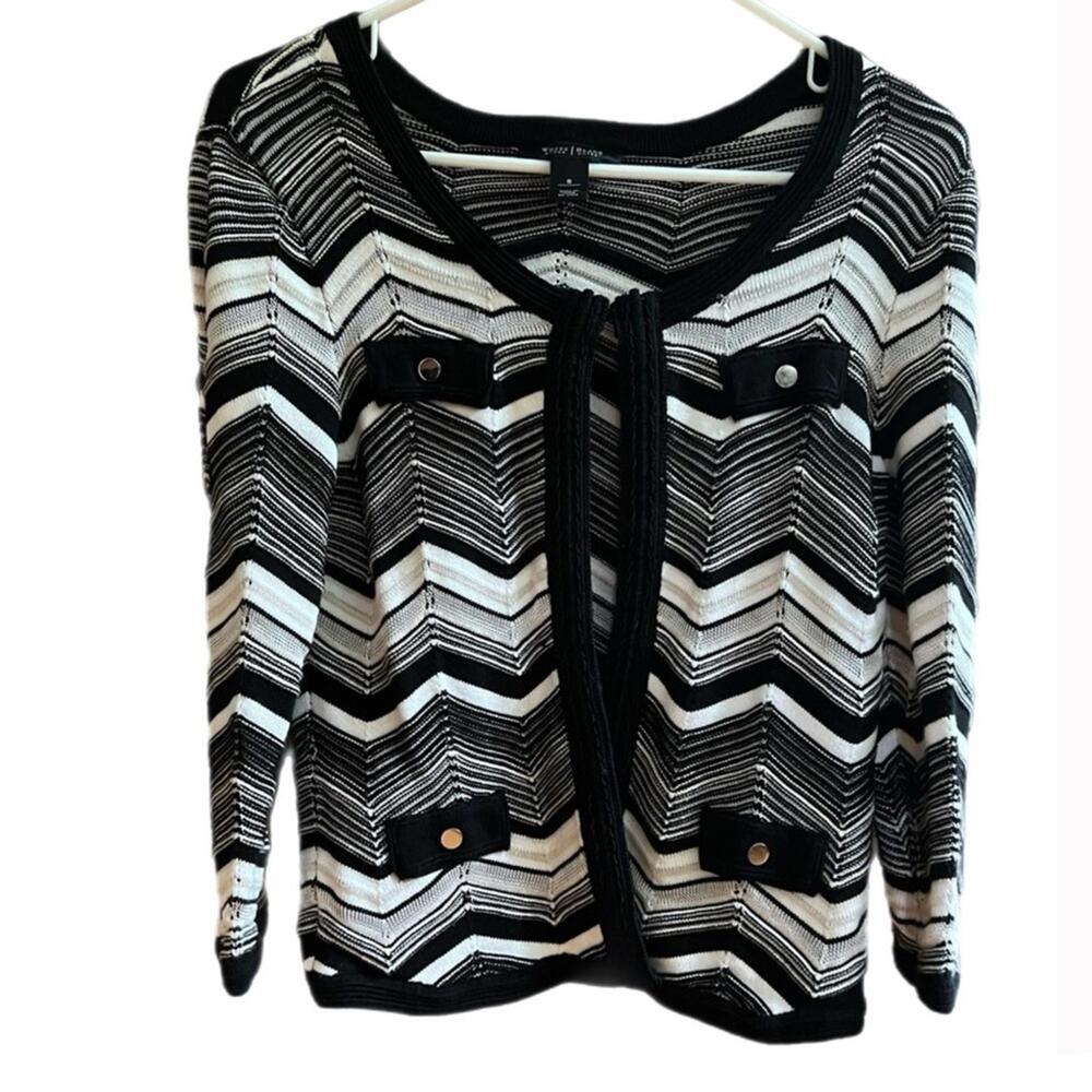 White House Black Market Sweater in Black & White - S